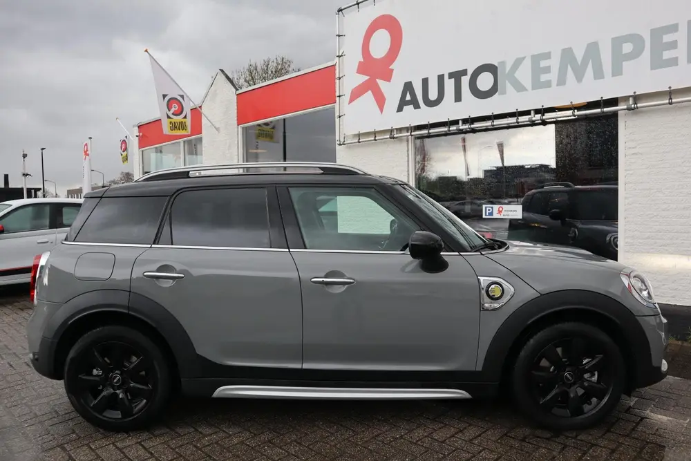 Mini Countryman 1.5 COOPER S E ALL4 PEPPER APPLE CARPLAY|NAV uit 2019, foto 3