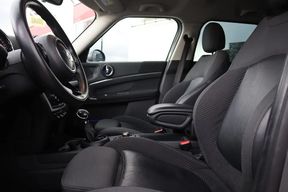 Mini Countryman 1.5 COOPER S E ALL4 PEPPER APPLE CARPLAY|NAV uit 2019, foto 6