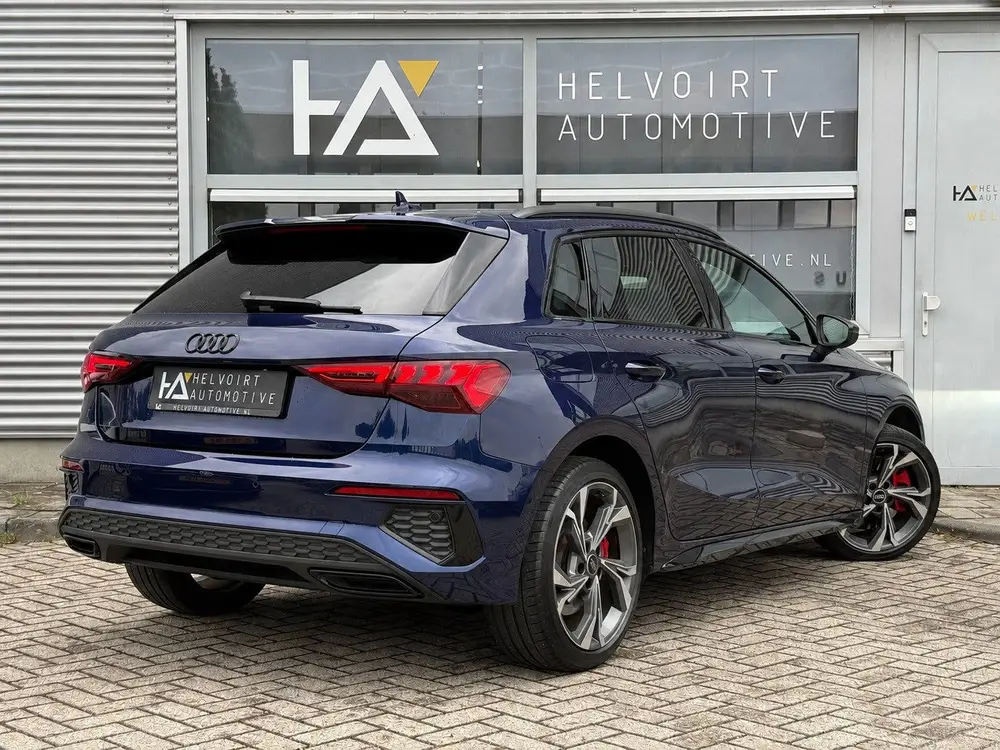 Audi A3 45 TFSI e S edit Competition uit 2022, foto 11