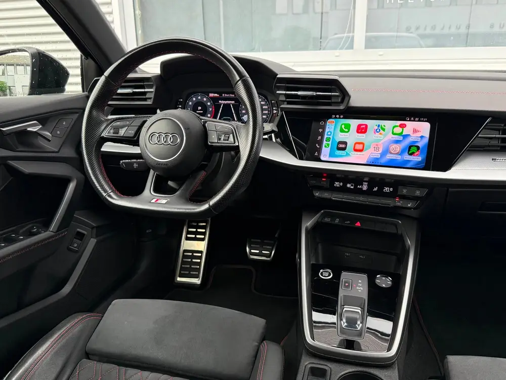 Audi A3 45 TFSI e S edit Competition uit 2022, foto 2