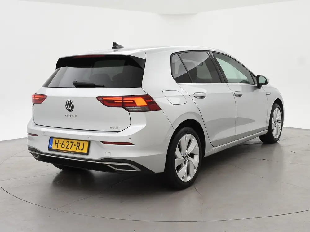 Volkswagen Golf 1.5 eTSI 150 PK STYLE AUT. + MASSAGE | SFEER uit 2020, foto 2