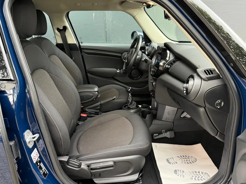 Mini 5-Deurs 1.5 One Pepper/Navi/Carplay/cruise/Airco/parkse uit 2019, foto 14