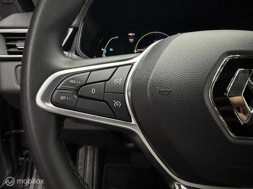 Renault Clio 1.6 E-Tech Hybrid uit 2023, foto 11
