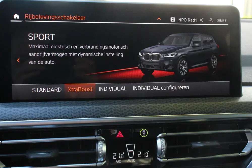 BMW X3 xDrive30e M Sport High Executive Panoramad uit 2022, foto 15