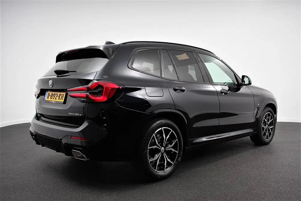 BMW X3 xDrive30e M Sport High Executive Panoramad uit 2022, foto 4