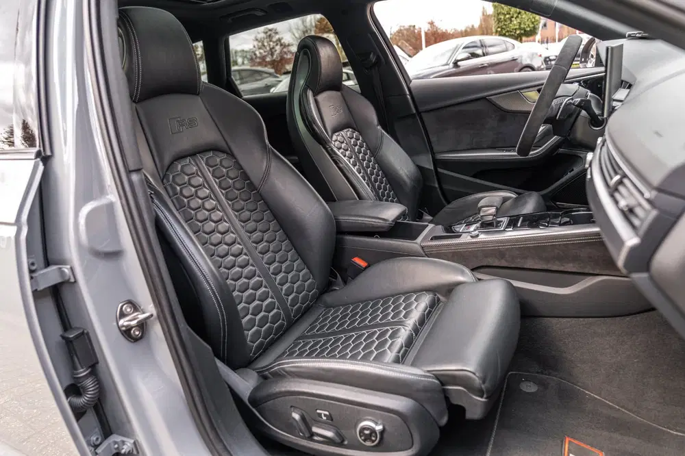 Audi RS4 2.9 TFSI Quattro uit 2021, foto 14