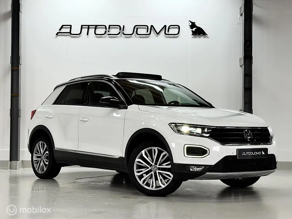 Volkswagen T-Roc 1.5 TSI United | Pano | Black Style | Stoel uit 2021, foto 10