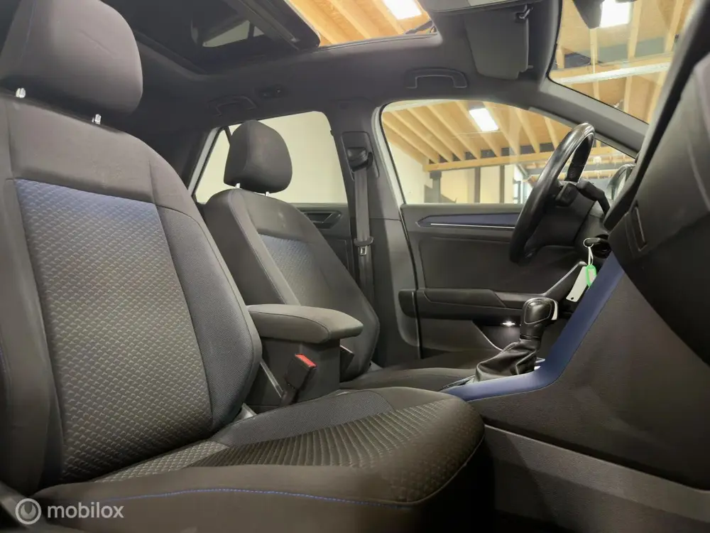 Volkswagen T-Roc 1.5 TSI United | Pano | Black Style | Stoel uit 2021, foto 20