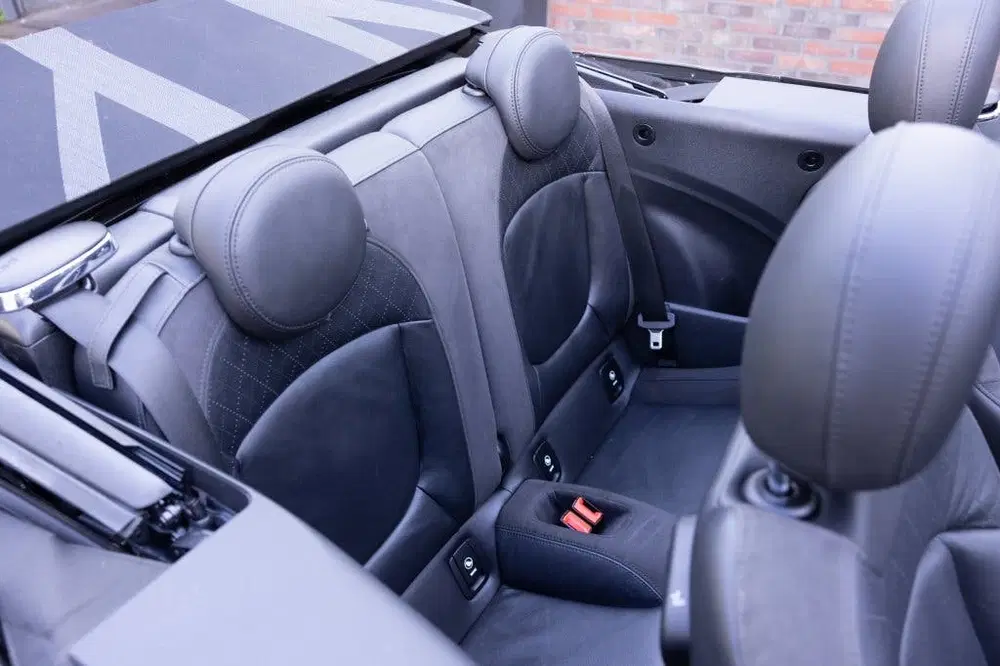 Mini Cabrio Cooper Classic Trim (bj 2023 uit 2023, foto 10