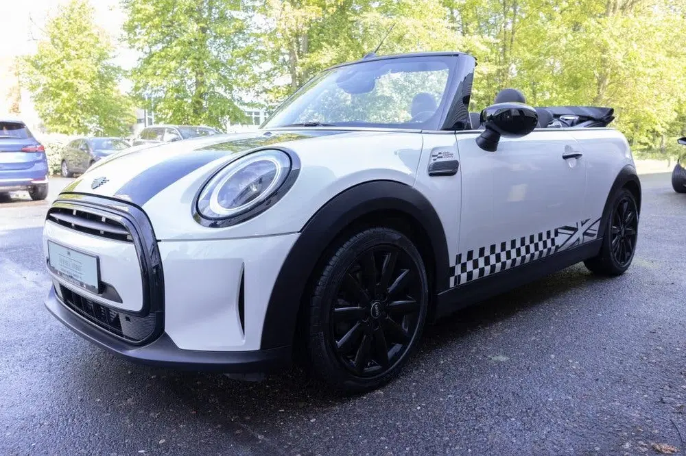 Mini Cabrio Cooper Classic Trim (bj 2023 uit 2023, foto 14