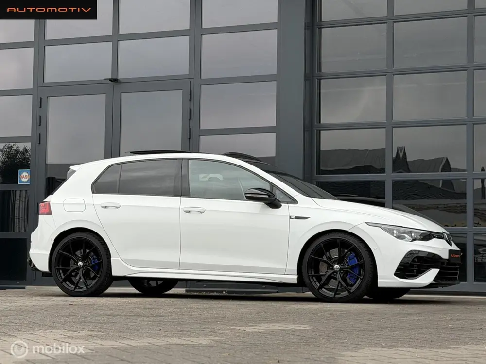Volkswagen Golf 2.0 TSI R 4Motion PANO / AKRA / IQ-light / H uit 2021, foto 10