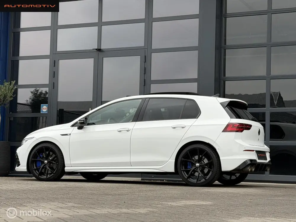 Volkswagen Golf 2.0 TSI R 4Motion PANO / AKRA / IQ-light / H uit 2021, foto 17