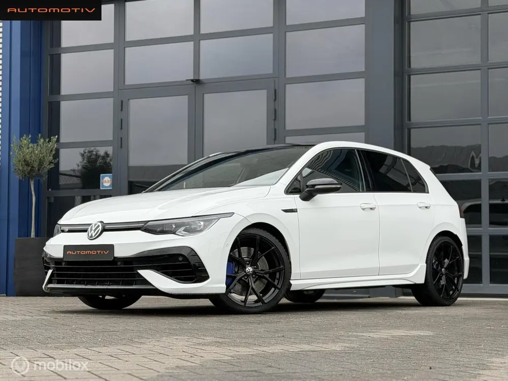 Volkswagen Golf 2.0 TSI R 4Motion PANO / AKRA / IQ-light / H uit 2021, foto 5