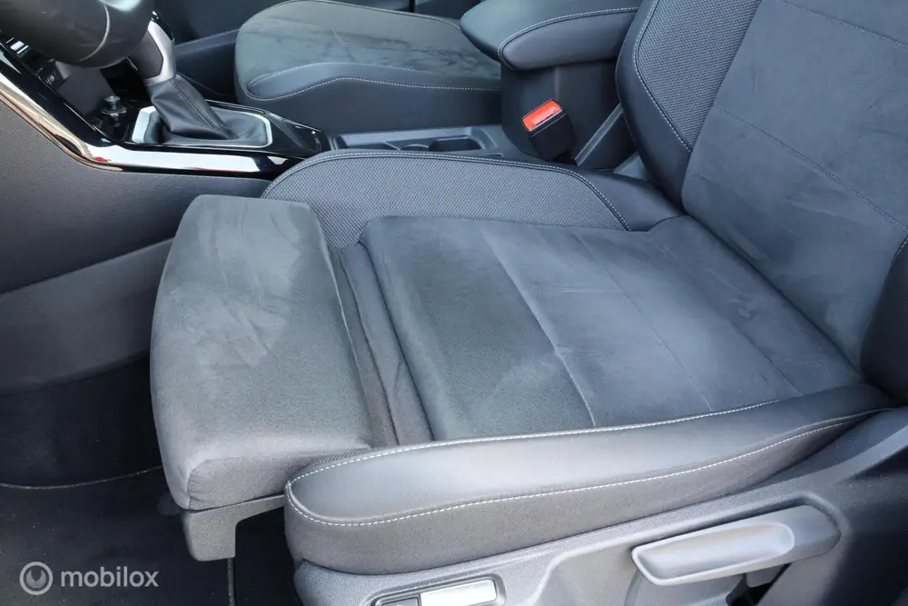 Volkswagen T-Roc 1.5 TSI DSG I R-Line | Black Style | CarPla uit 2024, foto 17