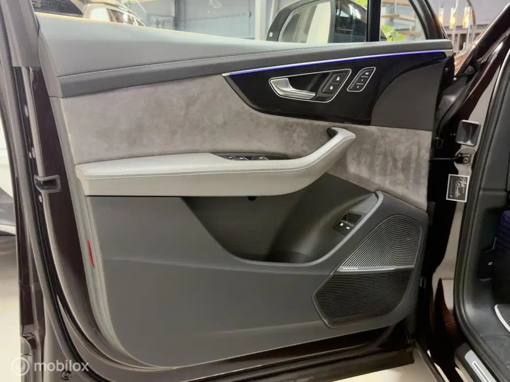 Audi Q7 60 TFSI e Quattro Competition S-Line uit 2020, foto 8