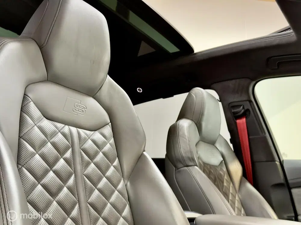 Audi Q7 60 TFSI e Quattro Competition S-Line uit 2020, foto 9