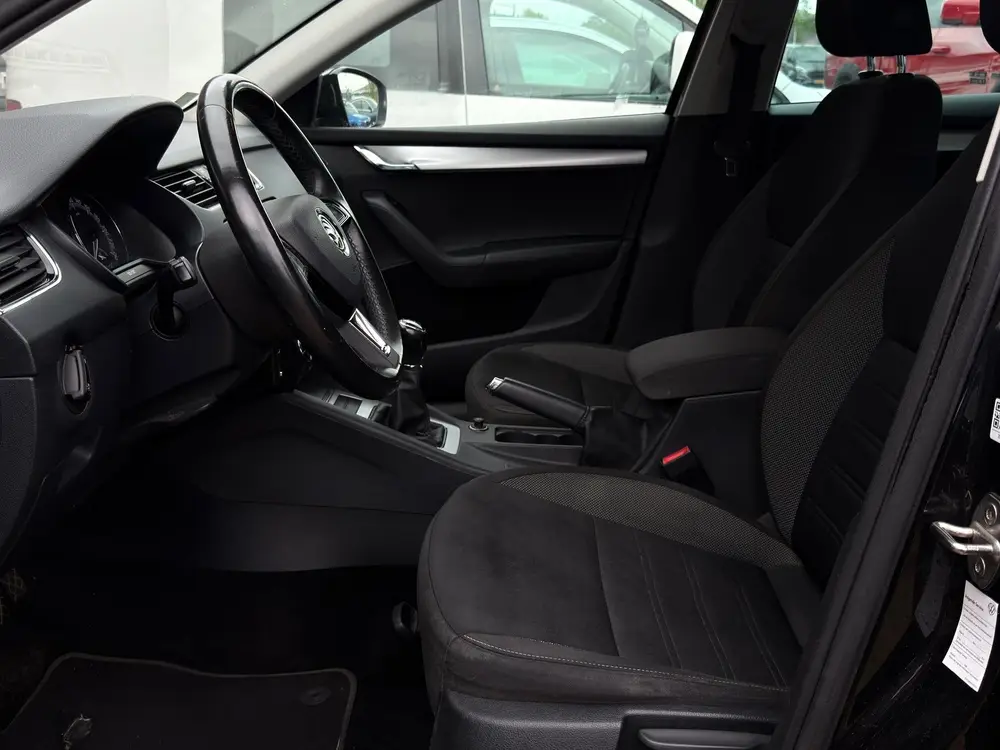 Skoda Octavia 1.0 TSI Greentech Ambition Business Crui uit 2019, foto 12