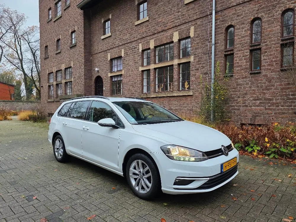 Volkswagen Golf Variant 1.0 TSI 115pk 7-DSG 2019 Wit uit 2019, foto 7