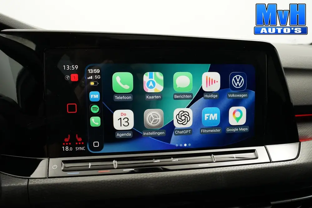 Volkswagen Golf 1.4 PHEV GTE|IQ|PANO|CAMERA|STOEL/STUUR.VERW uit 2020, foto 11
