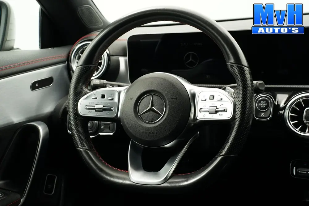 Mercedes-Benz CLA 180 Business Solution AMG uit 2019, foto 7
