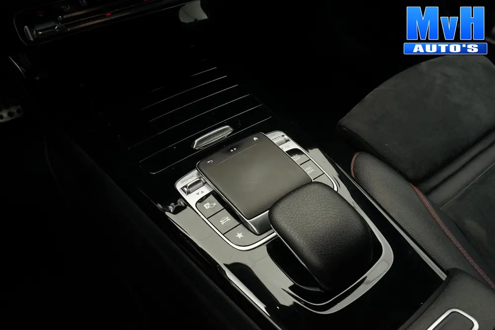 Mercedes-Benz CLA 180 Business Solution AMG uit 2019, foto 8