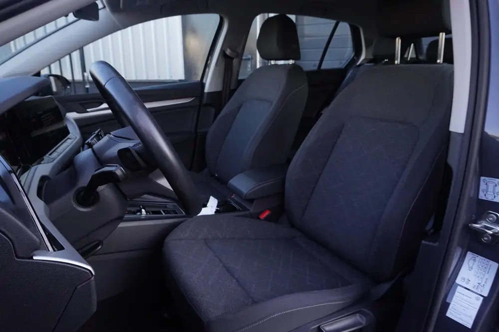 Volkswagen Golf 1.0 eTSI Life | Orig NL | NAP | Automaat | V uit 2023, foto 4