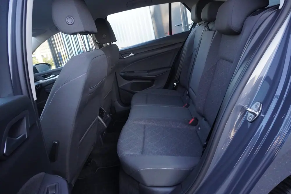Volkswagen Golf 1.0 eTSI Life | Orig NL | NAP | Automaat | V uit 2023, foto 6