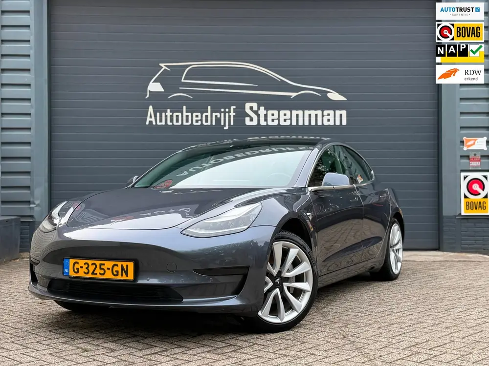 Tesla Model 3 Standard RWD Plus 60 kWh | 19" LM | SOH 84% | uit 2019