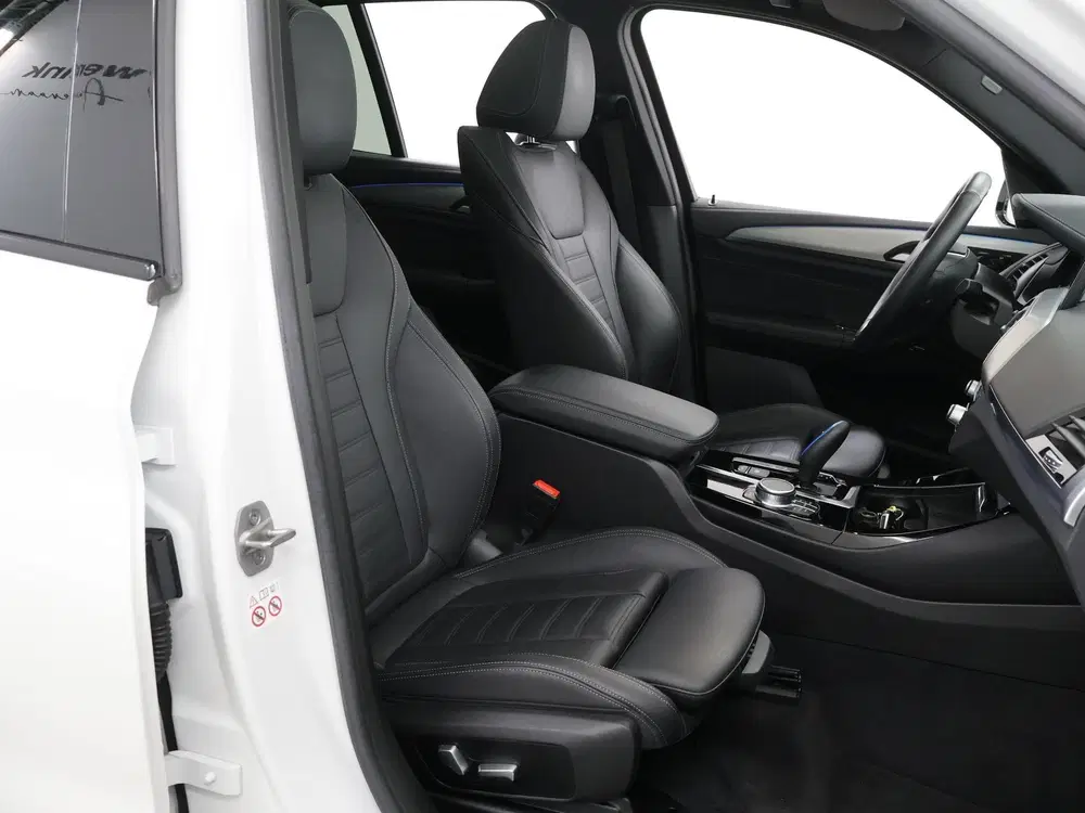 BMW iX3 Executive 80 kWh uit 2022, foto 12