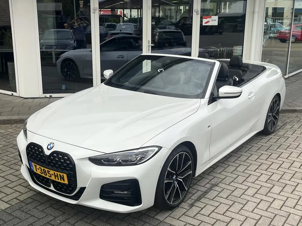 BMW 4-serie 420i M-SPORT 19INCH+CARPLAY+CAMERA+SFEER uit 2022, foto 10
