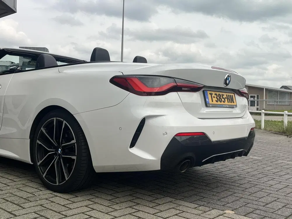 BMW 4-serie 420i M-SPORT 19INCH+CARPLAY+CAMERA+SFEER uit 2022, foto 14
