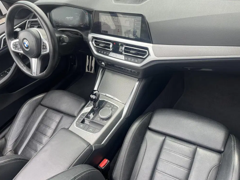 BMW 4-serie 420i M-SPORT 19INCH+CARPLAY+CAMERA+SFEER uit 2022, foto 2