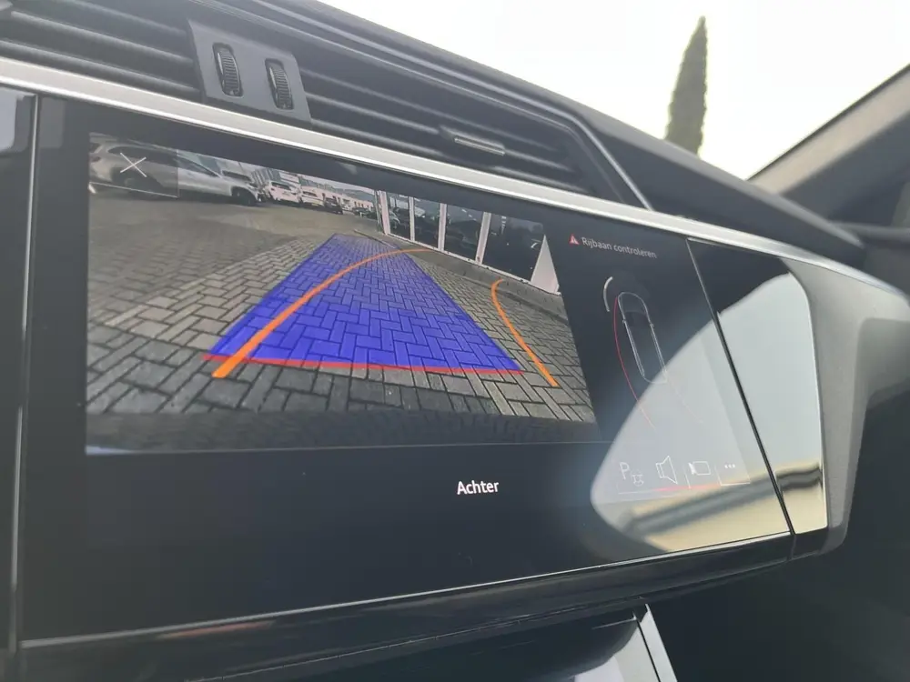 Audi Q8 e-tron 55 QUATTRO S-LINE 115 kWh 408PK ACC+MEMORY uit 2023, foto 10