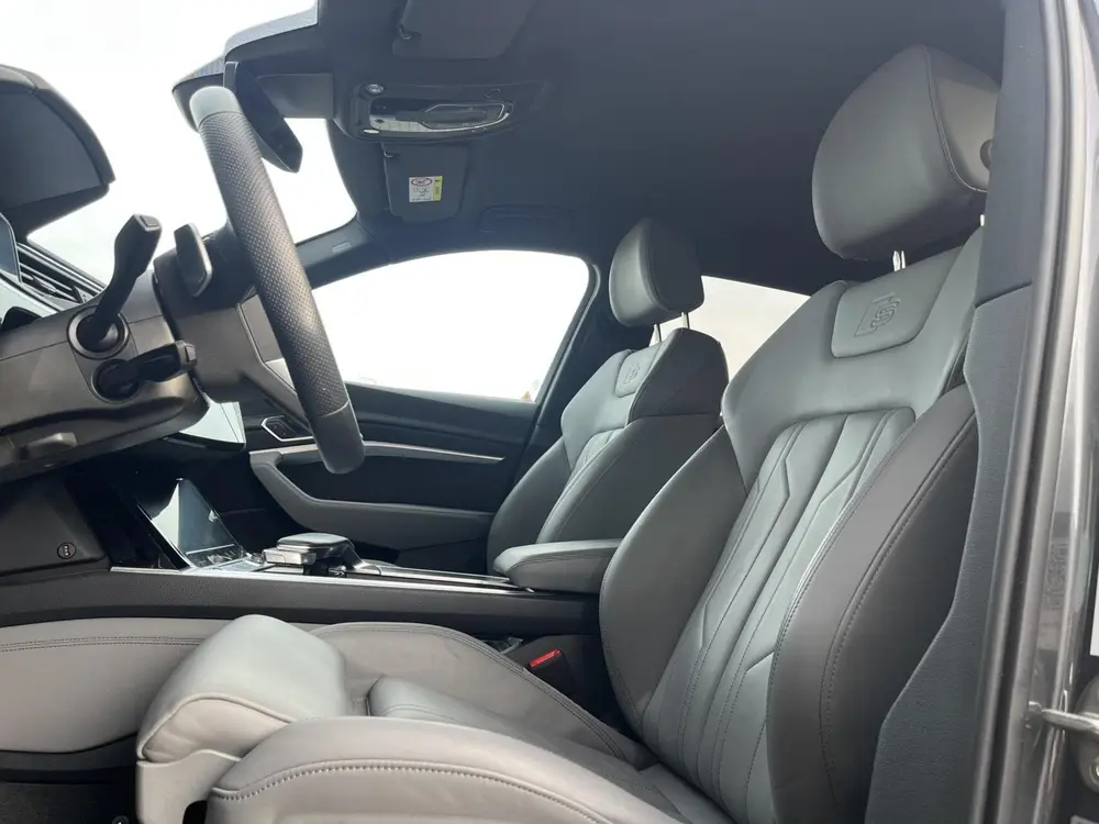 Audi Q8 e-tron 55 QUATTRO S-LINE 115 kWh 408PK ACC+MEMORY uit 2023, foto 6