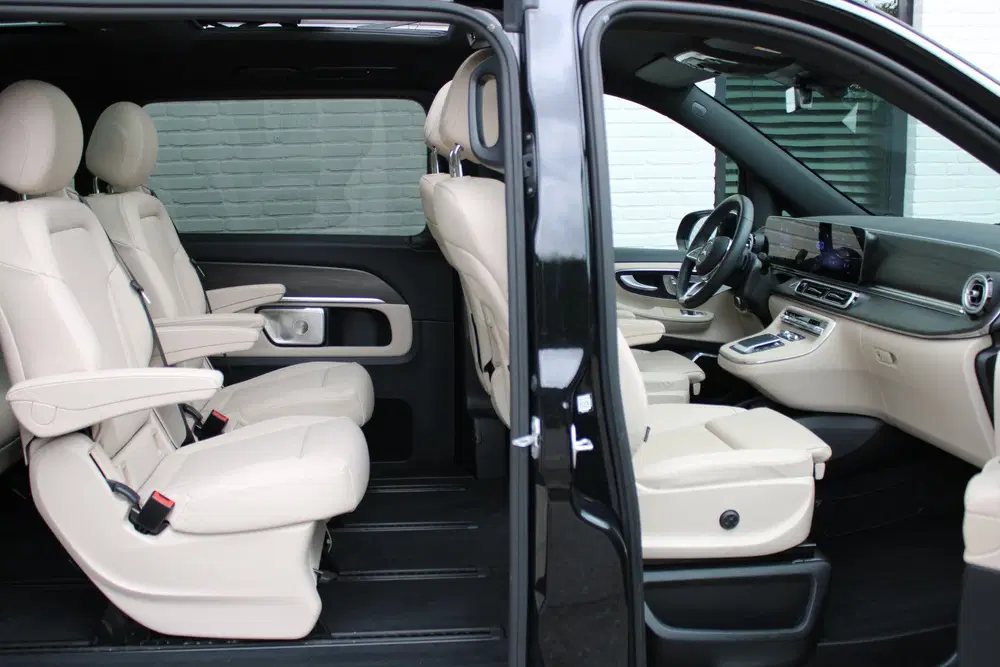 Mercedes-Benz EQV 300 L2 uit 2025, foto 4