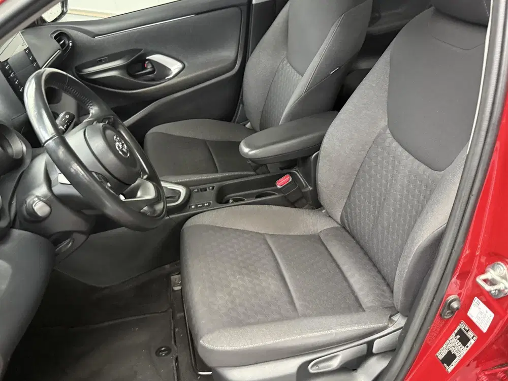 Toyota Yaris 1.5 Hybrid Dynamic 1e eigenaar uit 2022, foto 4