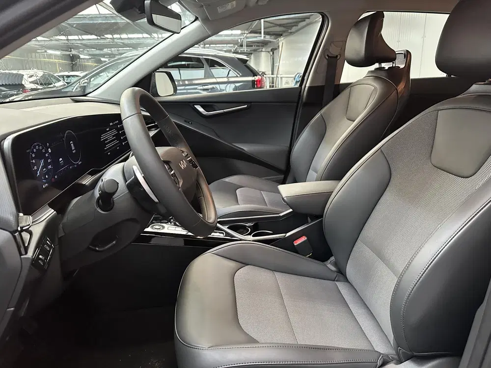 Kia Niro 1.6 GDi Hybrid DynamicLine 1e eigenaar uit 2025, foto 15