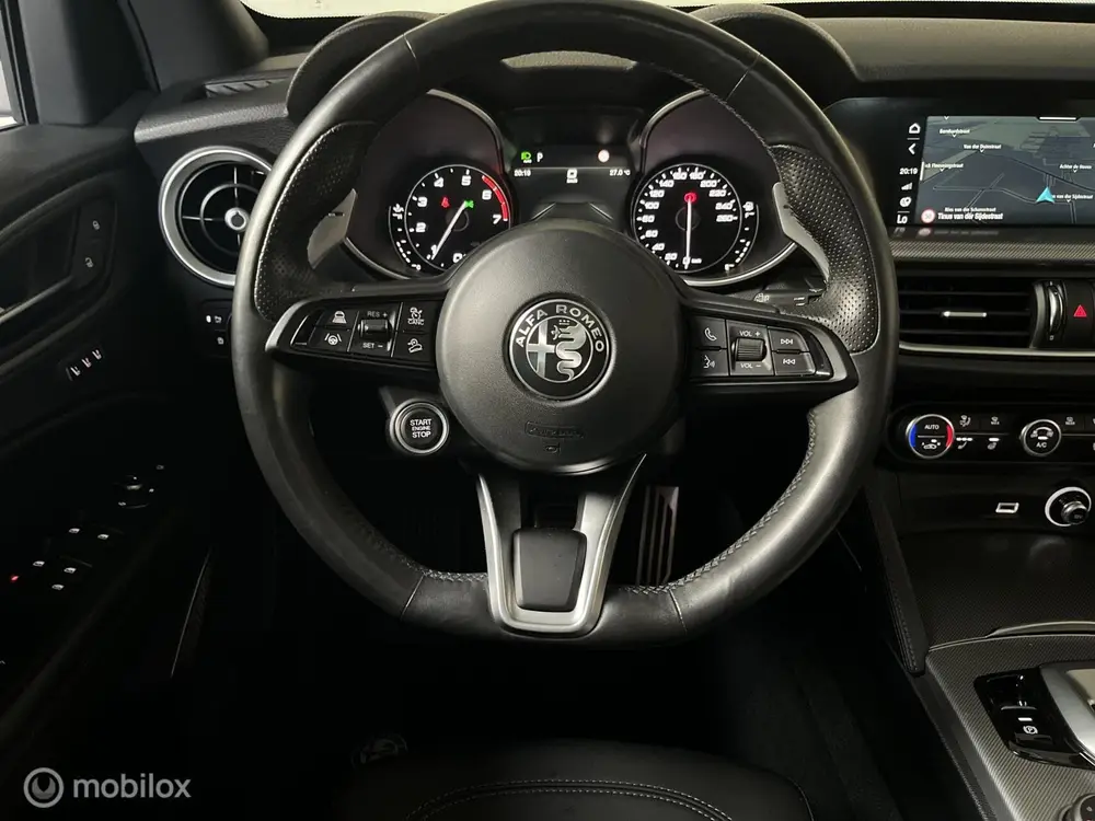 Alfa Romeo Stelvio 2.0 T Q4 AWD Veloce Pano Keyless Acc uit 2022, foto 14