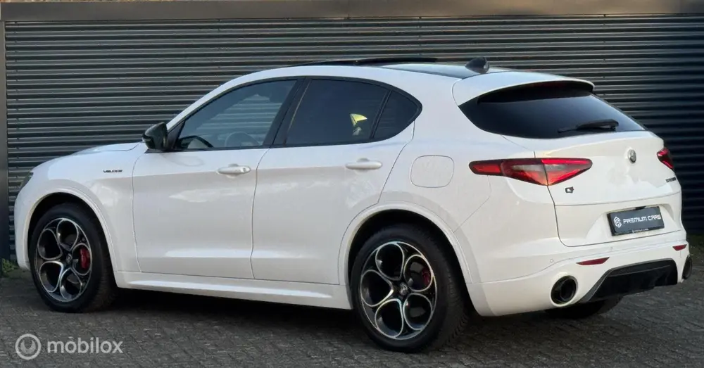 Alfa Romeo Stelvio 2.0 T Q4 AWD Veloce Pano Keyless Acc uit 2022, foto 4