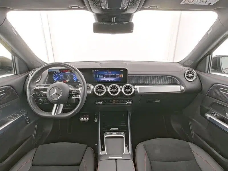 Mercedes-Benz EQB 250+ AMG Line 71 kWh uit 2025, foto 6