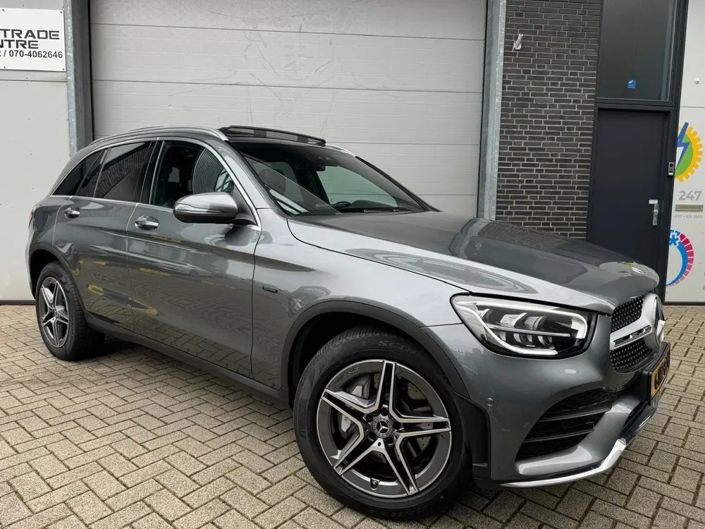 Mercedes-Benz GLC 300e 4MATIC Premium [Pano uit 2021