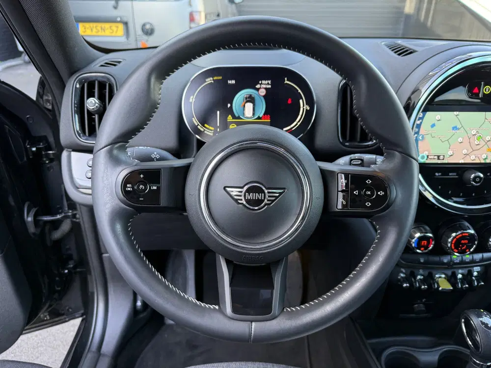 Mini Countryman 2.0 Cooper SE ALL4 Northwood Pano uit 2022, foto 7