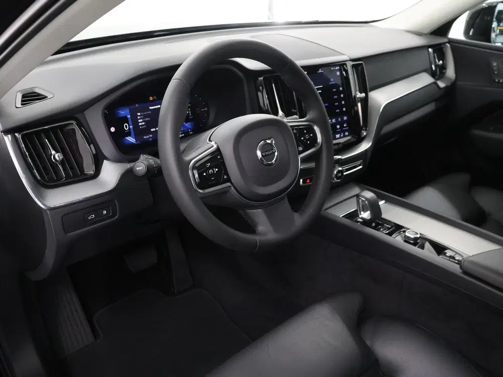 Volvo XC60 2.0 T6 Plug-in hybrid AWD Plus Dark Ele. t uit 2023, foto 8