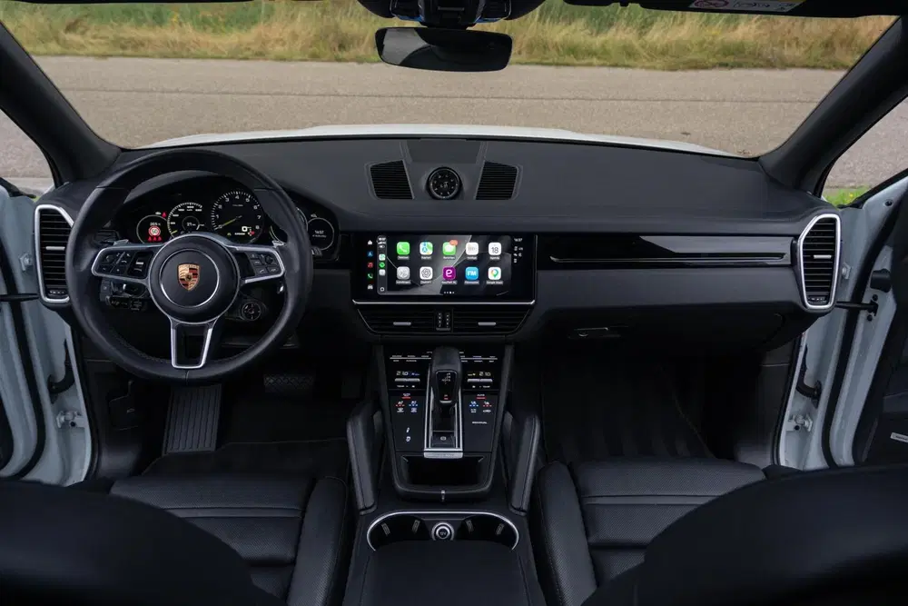 Porsche Cayenne 3.0 E-Hybrid Platinum Edition uit 2022, foto 14