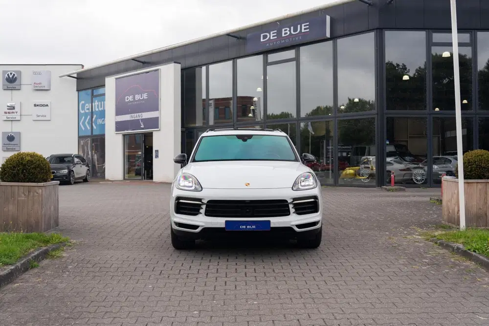 Porsche Cayenne 3.0 E-Hybrid Platinum Edition uit 2022, foto 4