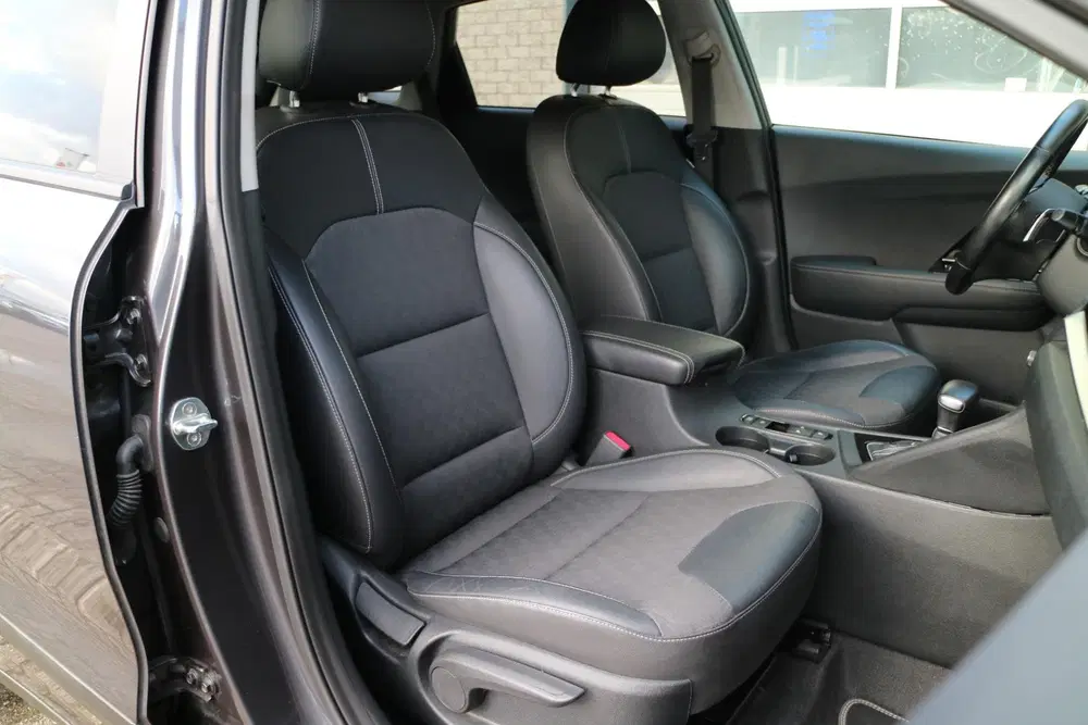 Kia Niro 1.6 GDi Hybrid DynamicPlusLine uit 2021, foto 16