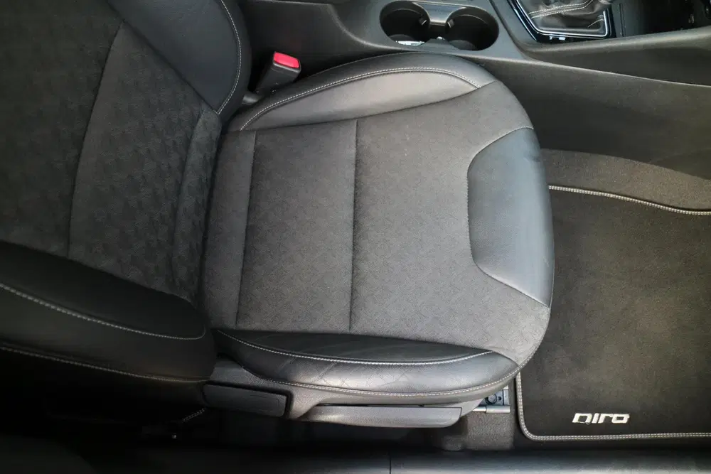 Kia Niro 1.6 GDi Hybrid DynamicPlusLine uit 2021, foto 18