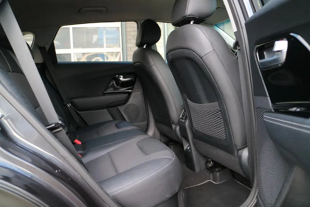 Kia Niro 1.6 GDi Hybrid DynamicPlusLine uit 2021, foto 19