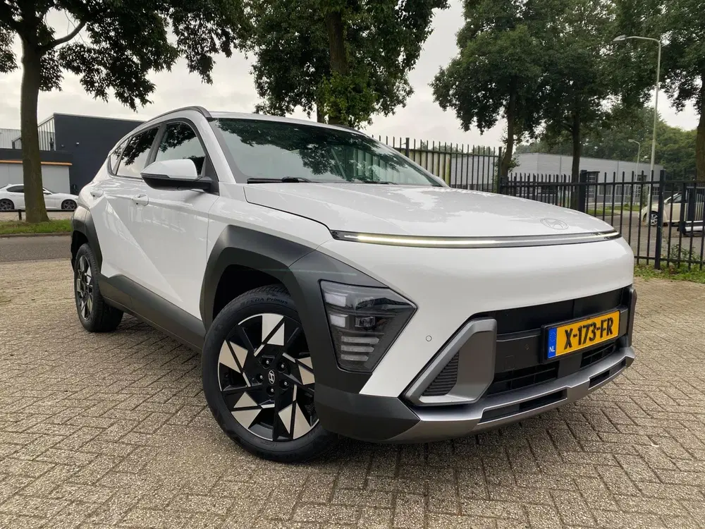 Hyundai KONA 1.6 GDI HEV Comfort Smart Camera Trekhaak uit 2023, foto 2
