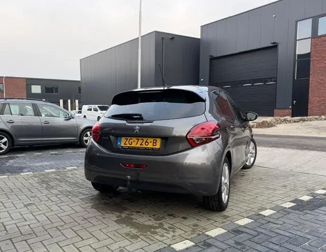 Peugeot 208 1.2 PureTech Signature 6 maanden GARANTIE inbegr uit 2019, foto 6